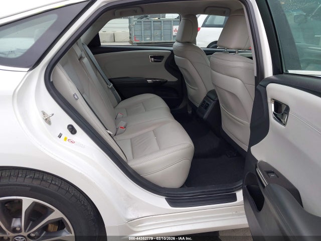 4T1BK1EB9JU268764 Toyota AVALON XLE