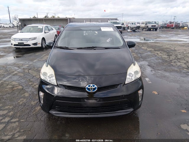 JTDKN3DU2F0414284 Toyota Prius Two