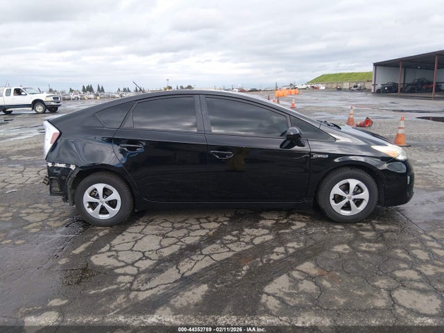 JTDKN3DU2F0414284 Toyota Prius Two