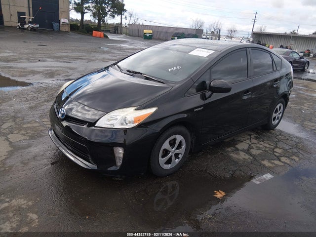JTDKN3DU2F0414284 Toyota Prius Two