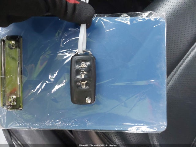 2015 VOLKSWAGEN PASSAT 1VWAT7A38FC040621 Photo 10