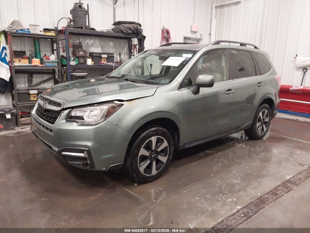 Subaru Forester 2.5i Limited 2017 JF2SJARC1HH549388 Image 2