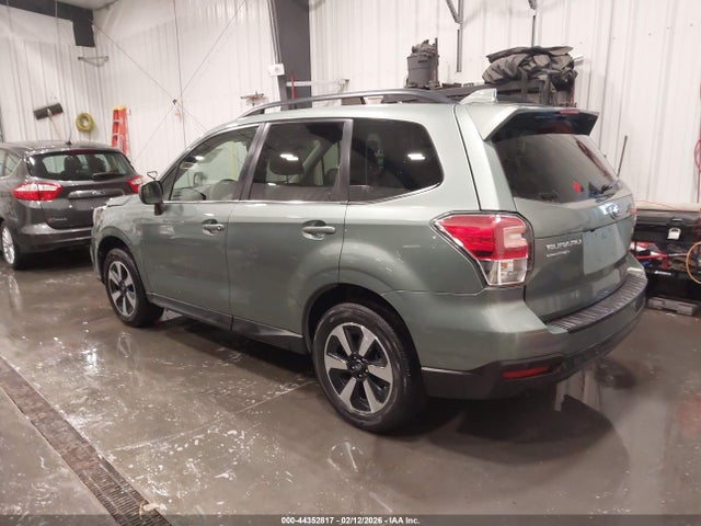Subaru Forester 2.5i Limited 2017 JF2SJARC1HH549388 Image 3