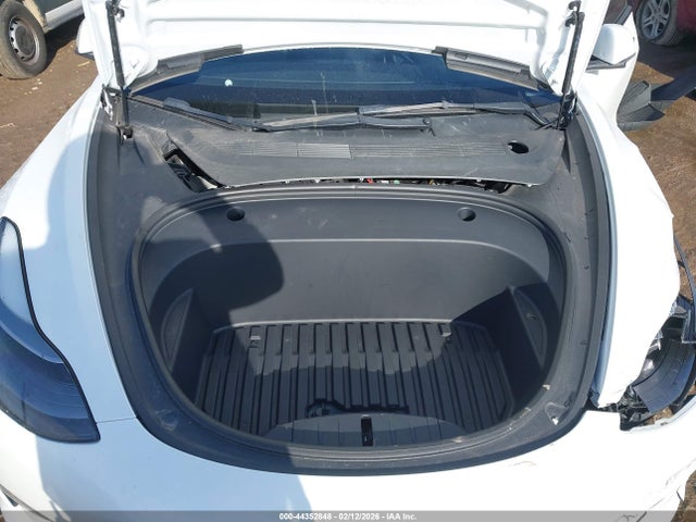 Продаж на аукціоні авто 2023 Tesla Model 3 Rear-wheel Drive, vin: 5YJ3E1EA7PF406679, номер лоту: 44352848