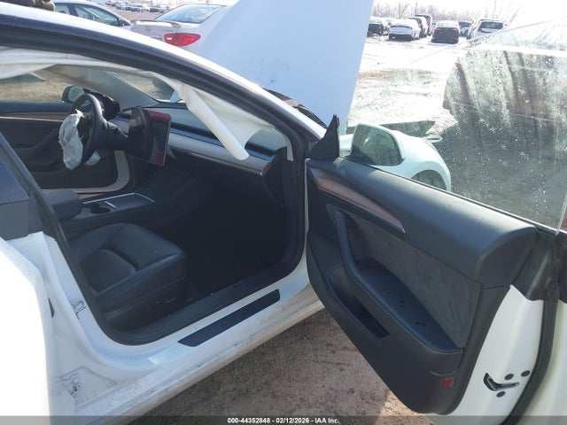 Продаж на аукціоні авто 2023 Tesla Model 3 Rear-wheel Drive, vin: 5YJ3E1EA7PF406679, номер лоту: 44352848
