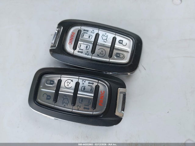 2020 CHRYSLER PACIFICA 2C4RC1BG7LR268830 Photo 10