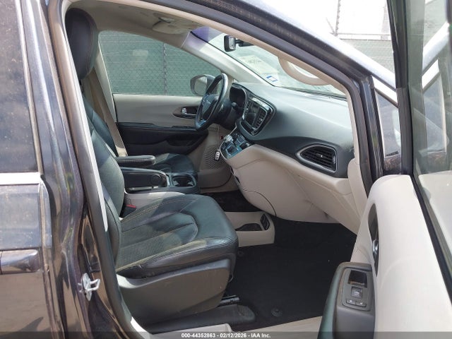 2020 CHRYSLER PACIFICA 2C4RC1BG7LR268830 Photo 4