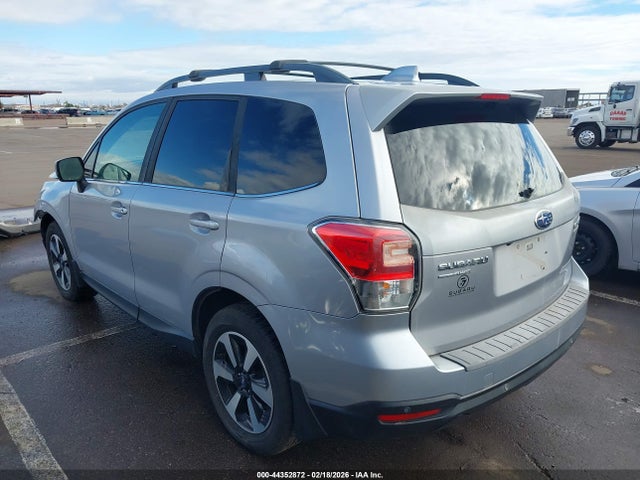 Subaru Forester 2.5i Limited 2018 JF2SJARC5JH517808 Image 3