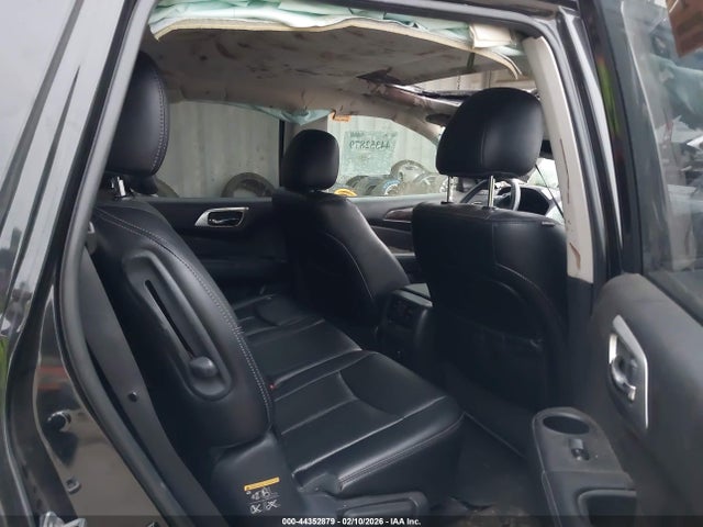 5N1AR2MMXFC692791 Nissan Pathfinder Platinum