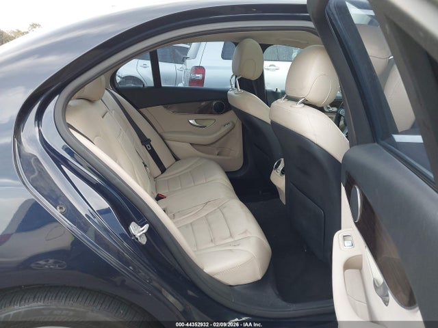 55SWF4KBXFU012728 Mercedes-Benz C 300 4matic