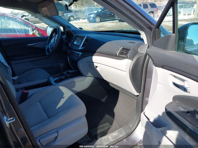 5FNYF6H13GB049349 Honda PILOT LX