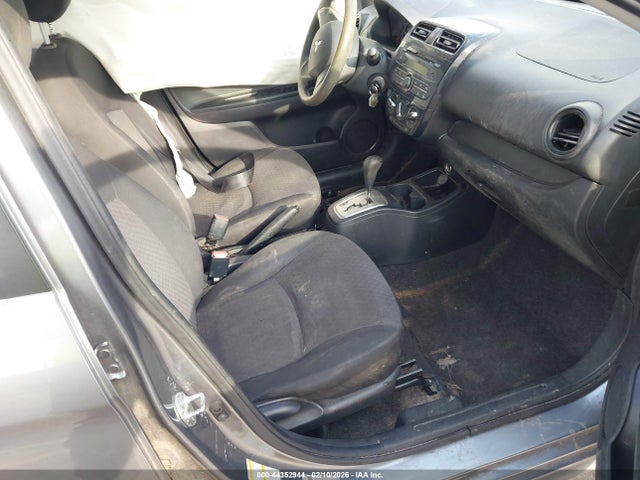 2017 MITSUBISHI MIRAGE ML32A3HJXHH011818 Photo 4