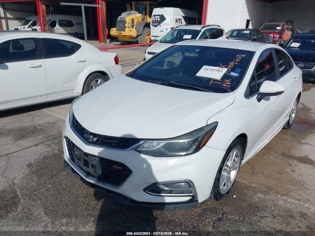 1G1BE5SMXH7152905 Chevrolet Cruze Lt Auto