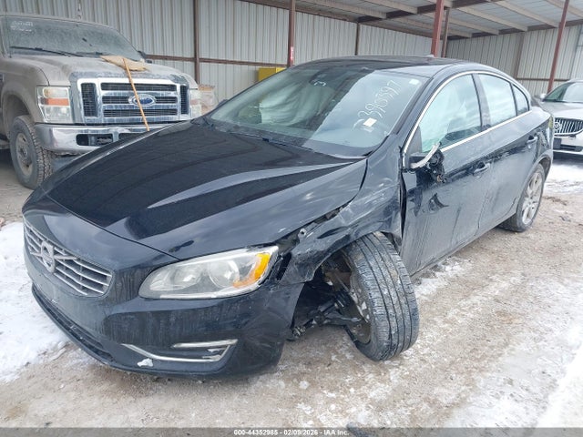 2016 VOLVO S60 YV1612TK4G2390397 Photo 1