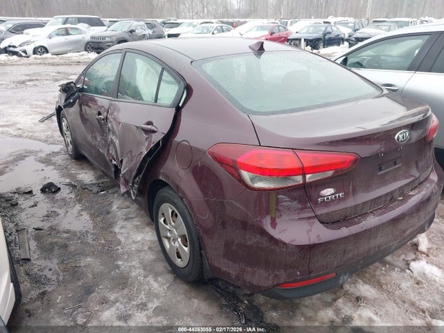 Aukcja sprzedaży 2017 Kia Forte Lx, vin: 3KPFK4A76HE053506, numer aukcji: 44353055