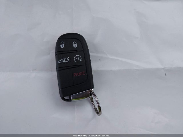 Chrysler 200 C 2015 1C3CCCCB5FN582731 Image 11