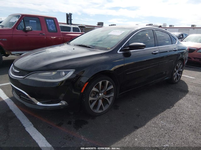 Chrysler 200 C 2015 1C3CCCCB5FN582731 Image 2