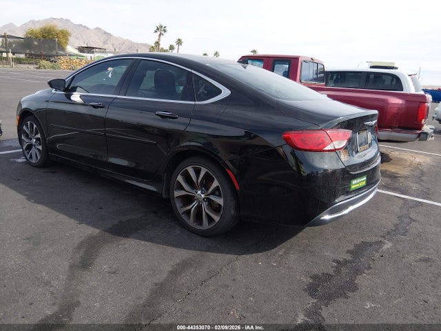 Chrysler 200 C 2015 1C3CCCCB5FN582731 Image 3