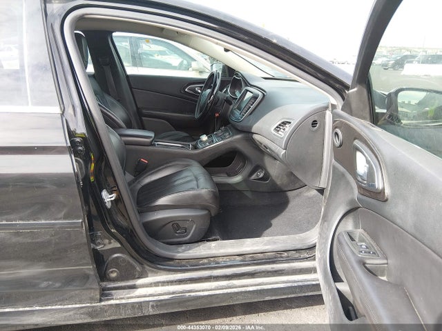 Chrysler 200 C 2015 1C3CCCCB5FN582731 Image 5