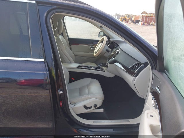 2016 VOLVO XC90 YV4A22PK0G1060752 Photo 4