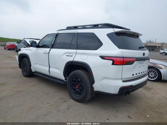 7SVAAABA7RX038557 Toyota Sequoia Trd Pro
