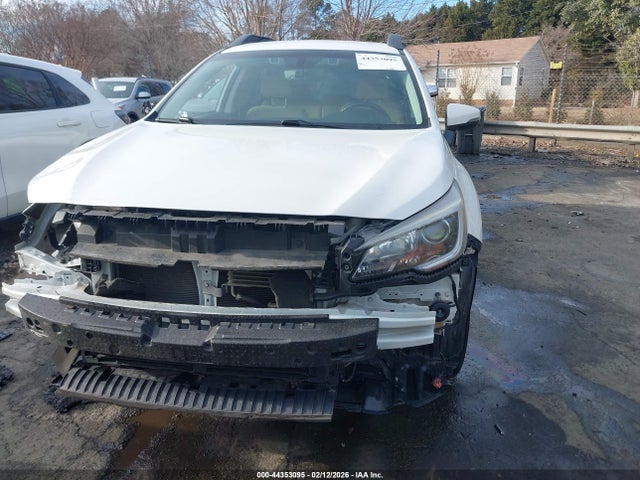 Продаж на аукціоні авто 2018 Subaru Outback 2.5i Premium, vin: 4S4BSAFC7J3243116, номер лоту: 44353095