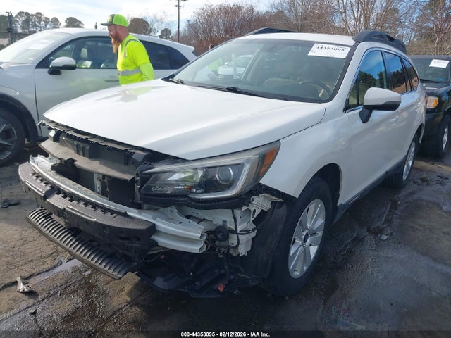 Продаж на аукціоні авто 2018 Subaru Outback 2.5i Premium, vin: 4S4BSAFC7J3243116, номер лоту: 44353095