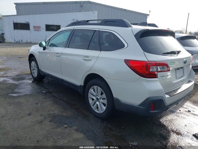 Продаж на аукціоні авто 2018 Subaru Outback 2.5i Premium, vin: 4S4BSAFC7J3243116, номер лоту: 44353095