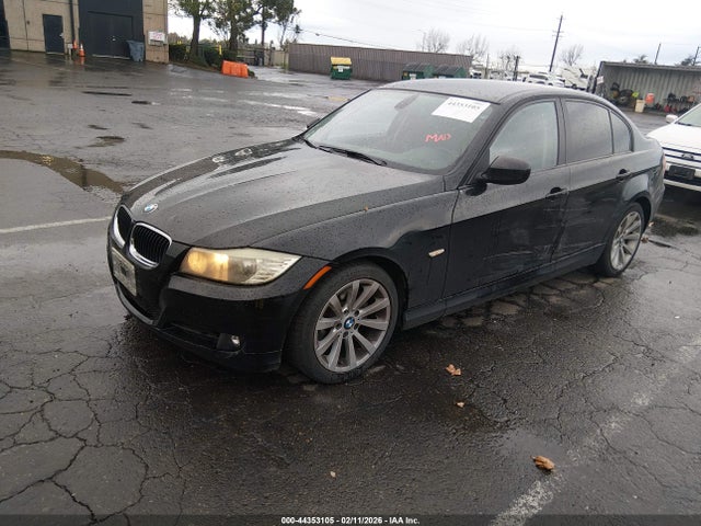 2011 BMW 328I WBAPH7C57BE681963 Photo 1