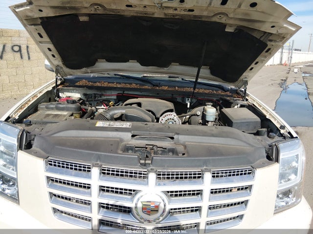 2008 CADILLAC ESCALADE ESV 1GYFK66858R244989 Photo 9