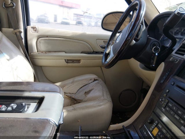 2008 CADILLAC ESCALADE ESV 1GYFK66858R244989 Photo 10