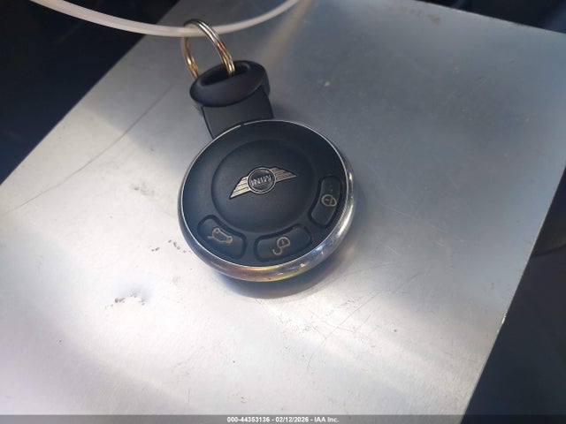 2007 MINI COOPER WMWMF33587TL78114 Photo 10