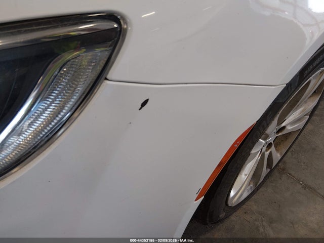 44353155 :رقم المزاد ، 1C3CCCAB7FN716173 vin ، 2015 Chrysler 200 Limited مزاد بيع