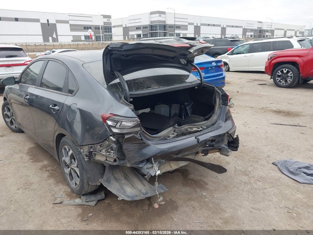 2021 Kia Forte Lxs მანქანა იყიდება აუქციონზე, vin: 3KPF24AD6ME289119, აუქციონის ნომერი: 44353165