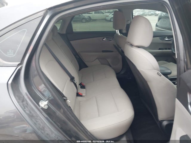 2021 Kia Forte Lxs მანქანა იყიდება აუქციონზე, vin: 3KPF24AD6ME289119, აუქციონის ნომერი: 44353165