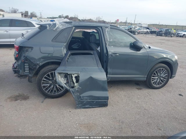 Продаж на аукціоні авто 2024 Audi Q3 Premium Plus 40 Tfsi Quattro Tiptronic, vin: WA1BUCF39R1061221, номер лоту: 44353166