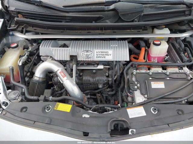 JTDKN3DU1F0432081 Toyota Prius Two