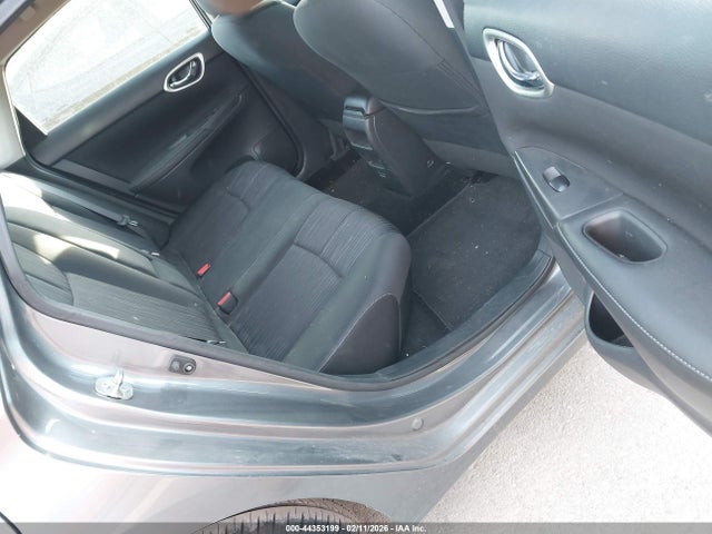 3N1AB7AP6HY352748 Nissan SENTRA SV