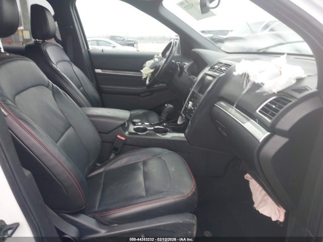 2019 FORD EXPLORER 1FM5K8GT7KGA83821 Photo 4