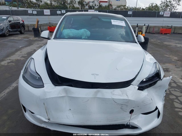 7SAYGDEF0PF792801 Tesla Model Y Performance Dual Motor All-wheel Drive