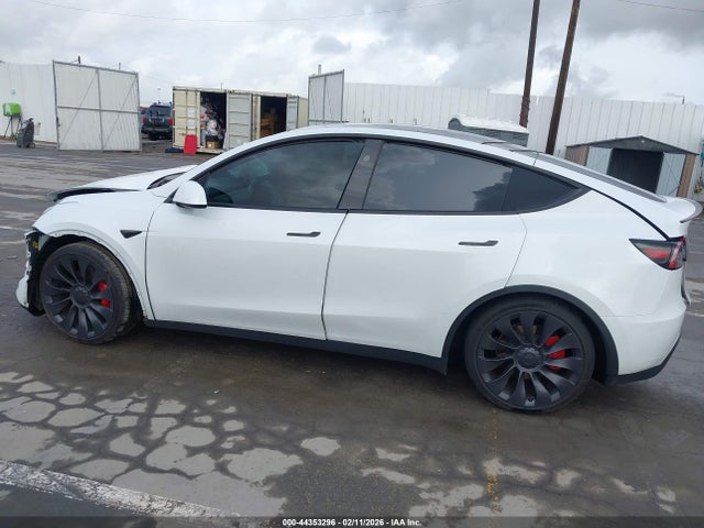 7SAYGDEF0PF792801 Tesla Model Y Performance Dual Motor All-wheel Drive