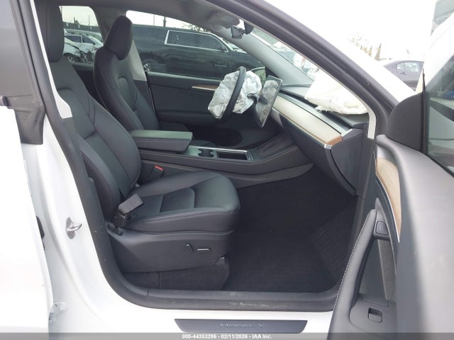 2023 TESLA MODEL Y 7SAYGDEF0PF792801 Photo 4