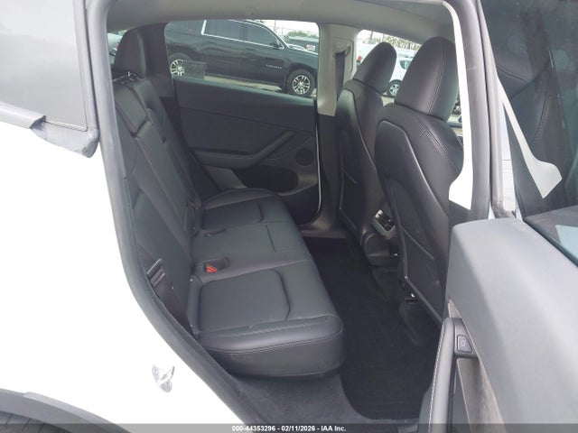 2023 TESLA MODEL Y 7SAYGDEF0PF792801 Photo 7