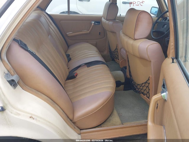 1983 MERCEDES-BENZ 300 WDBAB33A2DB029738 Photo 7