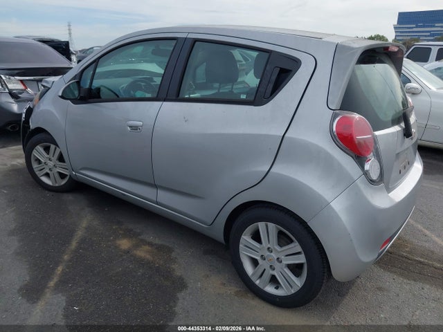 KL8CD6S97FC754061 Chevrolet Spark 1lt Cvt