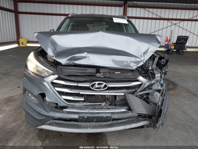 KM8J33A23HU588067 Hyundai Tucson Eco/limited/night/sport/value