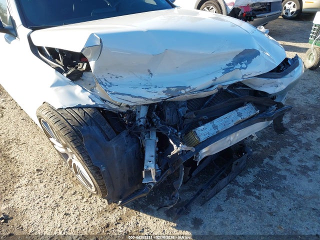 WBA8A9C59GK616349 BMW 320i