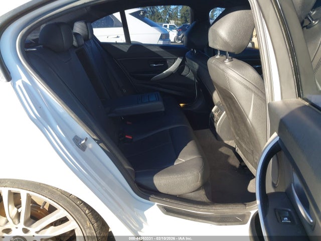 WBA8A9C59GK616349 BMW 320i