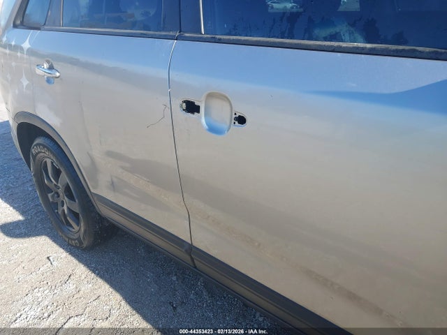 2013 Kia Sorento Lx მანქანა იყიდება აუქციონზე, vin: 5XYKT3A11DG361634, აუქციონის ნომერი: 44353423