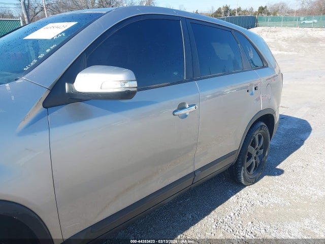 2013 Kia Sorento Lx მანქანა იყიდება აუქციონზე, vin: 5XYKT3A11DG361634, აუქციონის ნომერი: 44353423